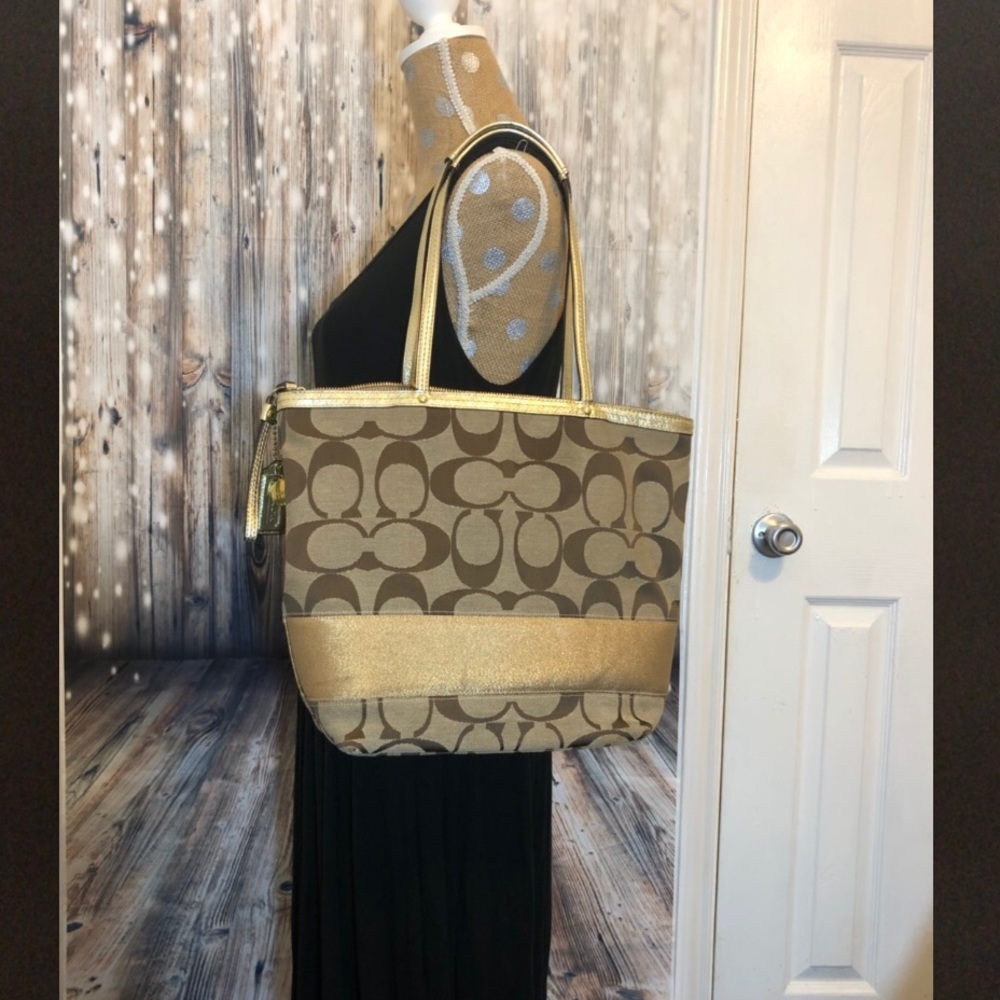 Coach Signature Gold Stripe Tote Large